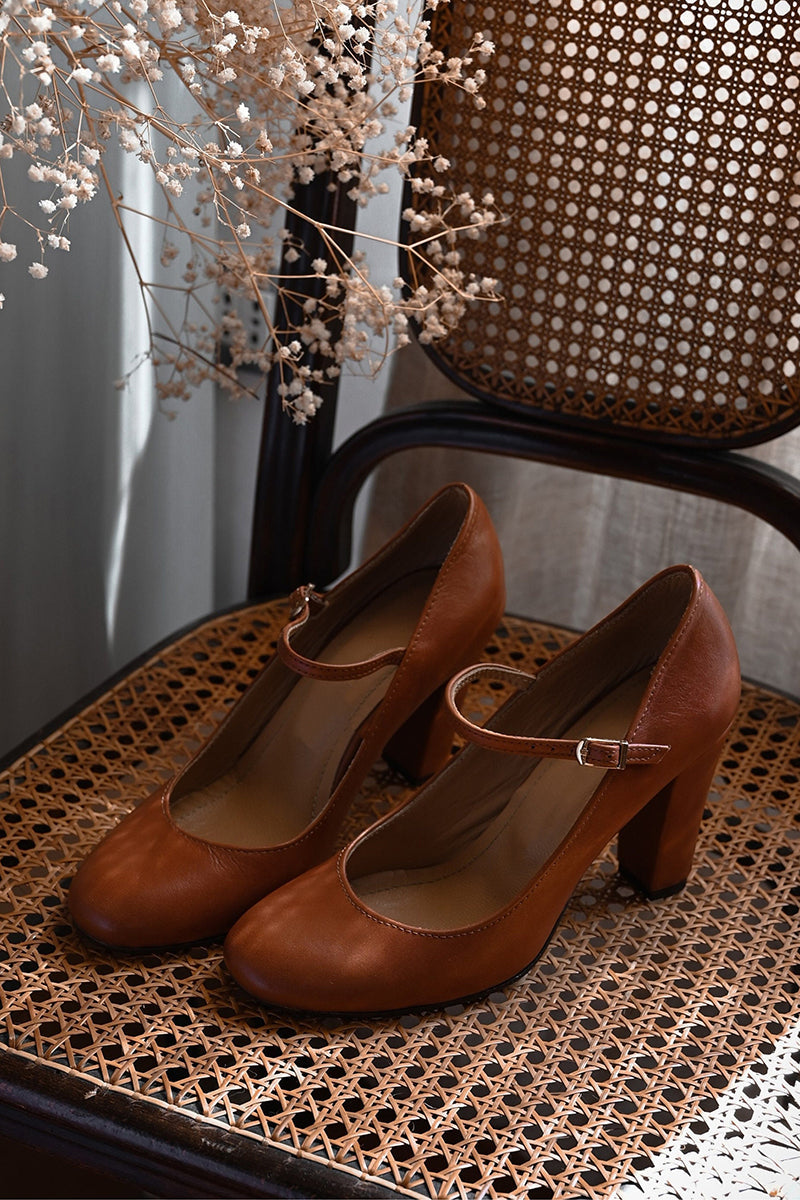 Bravina | Everyday Sandals with Low Heel