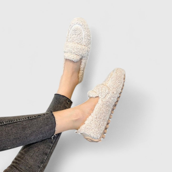 Solenne | Warm Slippers with Elegant Design — Buy 1, Get 1 Free